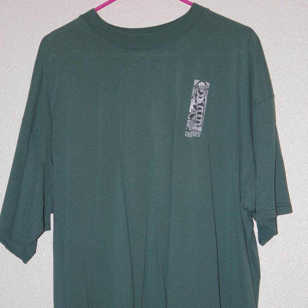 Vintage Disney World Tigger Short Sleeve